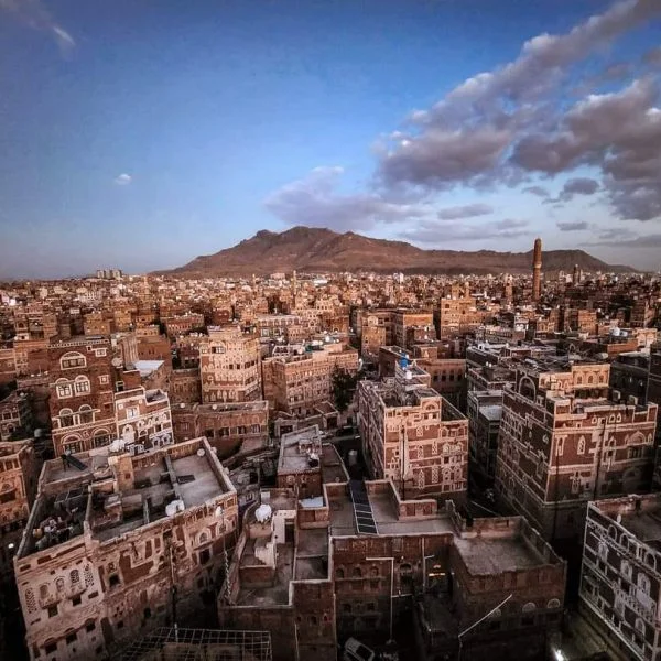 صنعاء قبل الغروب 600x600