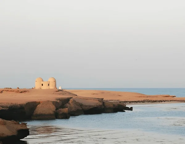 Kamaran Island barren landscape 1 600x466