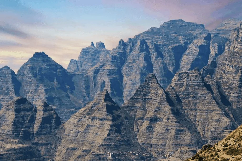 جبال قناصيع 1